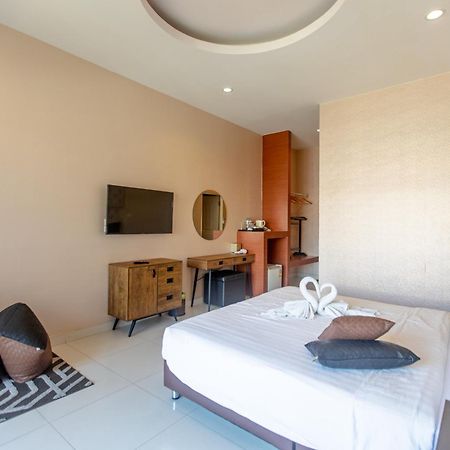 Sun Sky Resort Near Beach Praia de Jomtien Exterior foto
